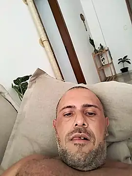 Cariocafudedor online show from February 15, 2026, 6:26 pm