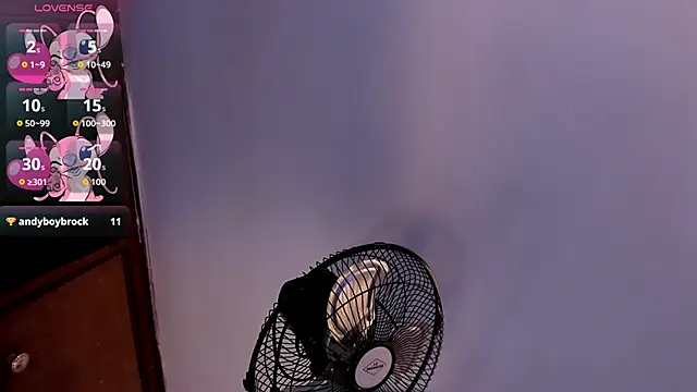 Caroline Millerr online show from November 7, 2025, 8:31 pm