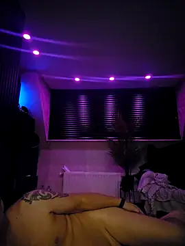 Snapshot of WhimsicalBirdette chatting on September 28, 2025, 8:25 pm WhimsicalBirdette online show from September 28, 2025, 8:25 pm