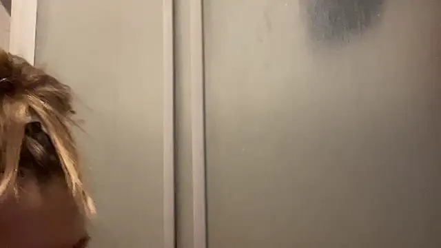 Milysoren online show from February 15, 2026, 7:16 am