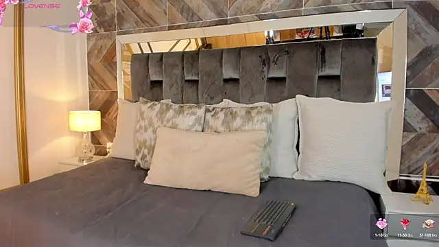 NaylaGrey online show from October 24, 2025, 11:39 am