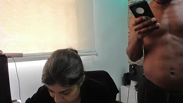 Yin yang hot online show from November 23, 2025, 3:45 pm