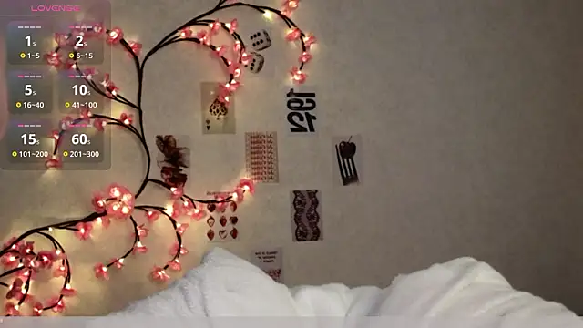 Snapshot of Tofumuchh chatting on February 15, 2026, 5:26 am Tofumuchh online show from February 15, 2026, 5:26 am