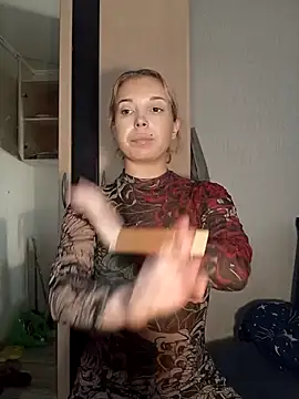 Snapshot of Conny_Shellie chatting on February 26, 2026, 11:42 am Conny Shellie online show from February 26, 2026, 11:42 am