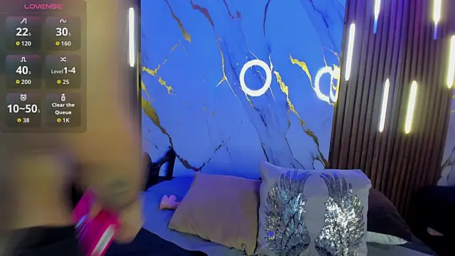 NoahVidall online show from March 6, 2026, 5:37 am