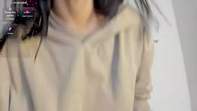 isa martinexxx online show from November 8, 2025, 10:41 pm