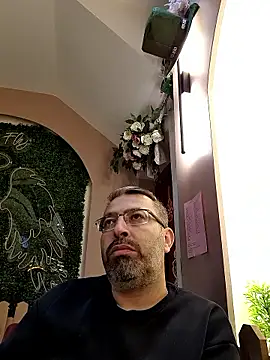 snrsari45 online show from January 9, 2026, 8:43 pm