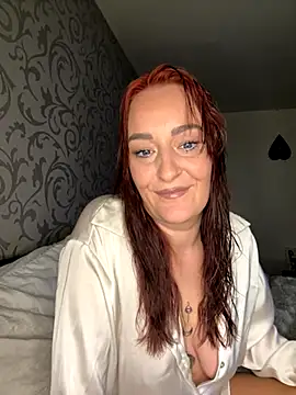 Snapshot of ilana_Rae chatting on November 10, 2025, 11:48 pm ilana Rae online show from November 10, 2025, 11:48 pm