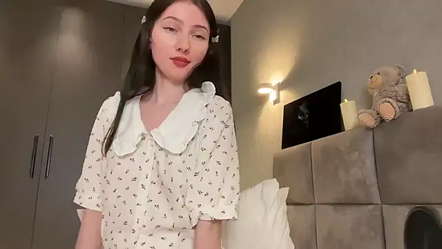 AnaMoonlight online show from March 7, 2026, 8:55 am