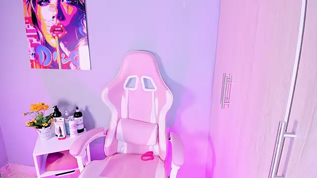 Athenea  fox online show from November 24, 2025, 11:54 am