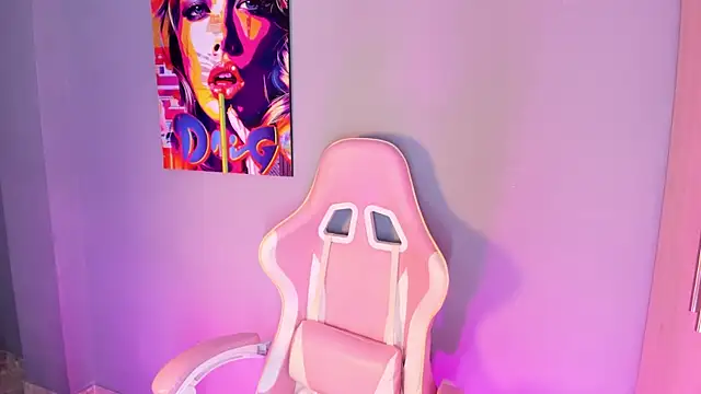 Athenea  fox online show from December 5, 2025, 11:52 am