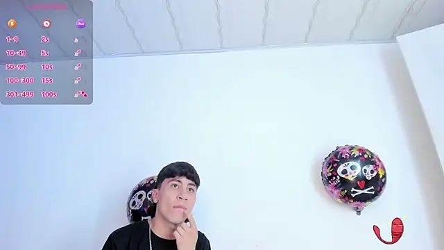 Snapshot of XaanderGrey chatting on October 23, 2025, 7:56 pm XaanderGrey online show from October 23, 2025, 7:56 pm