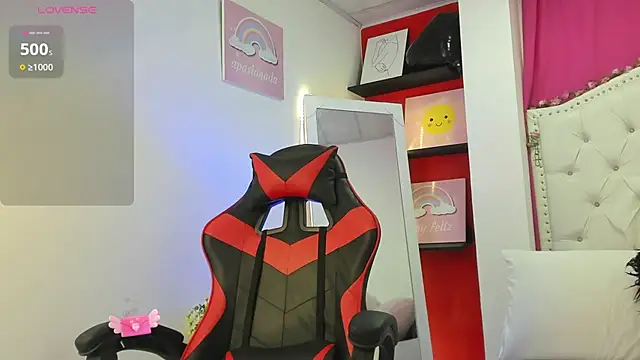 Snapshot of XaanderGrey chatting on November 19, 2025, 6:41 pm XaanderGrey online show from November 19, 2025, 6:41 pm