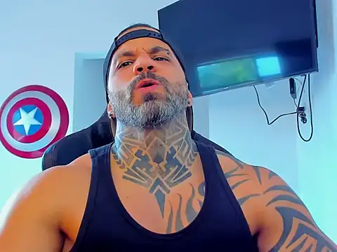 Snapshot of JoshRigby chatting on November 4, 2025, 8:19 pm JoshRigby online show from November 4, 2025, 8:19 pm