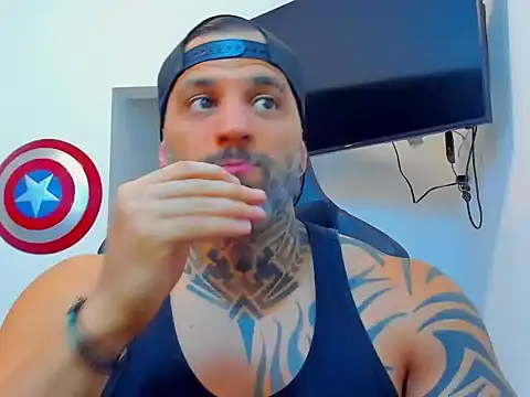 Snapshot of JoshRigby chatting on November 26, 2025, 8:54 pm JoshRigby online show from November 26, 2025, 8:54 pm