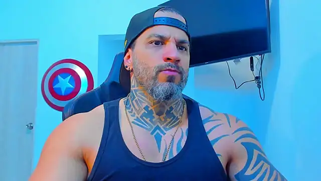 JoshRigby online show from December 18, 2025, 8:26 pm