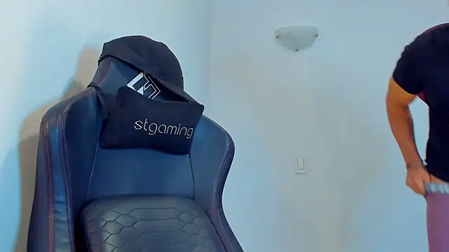 JoshRigby online show from April 5, 2026, 6:38 pm