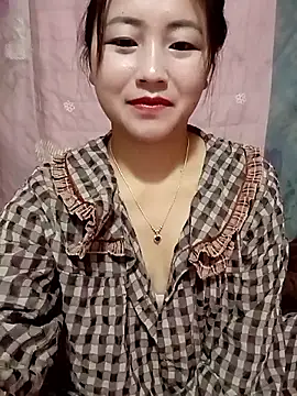Snapshot of buddy-sexy chatting on May 5, 2026, 12:40 am buddy-sexy online show from May 5, 2026, 12:40 am