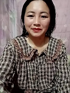 Snapshot of buddy-sexy chatting on May 17, 2026, 1:40 pm buddy-sexy online show from May 17, 2026, 1:40 pm