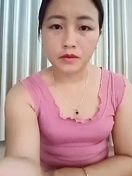 Snapshot of buddy-sexy chatting on May 20, 2026, 5:35 am buddy-sexy online show from May 20, 2026, 5:35 am
