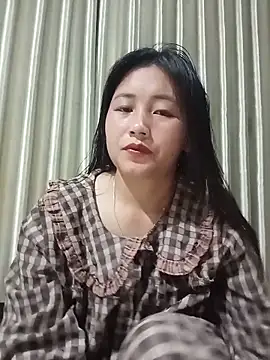 Snapshot of buddy-sexy chatting on June 17, 2026, 2:18 pm buddy-sexy online show from June 17, 2026, 2:18 pm