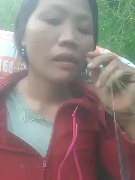 Snapshot of bree-zz chatting on October 2, 2025, 10:11 am bree-zz online show from October 2, 2025, 10:11 am