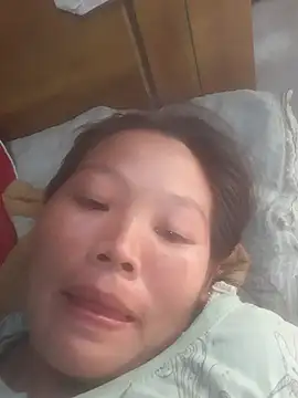 Snapshot of bree-zz chatting on October 10, 2025, 6:34 am bree-zz online show from October 10, 2025, 6:34 am