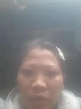 bree-zz online show from November 18, 2025, 2:06 am