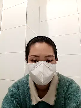 bree-zz online show from December 5, 2025, 12:19 am