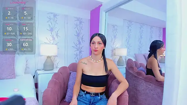 MarilynWild online show from October 30, 2025, 2:51 pm