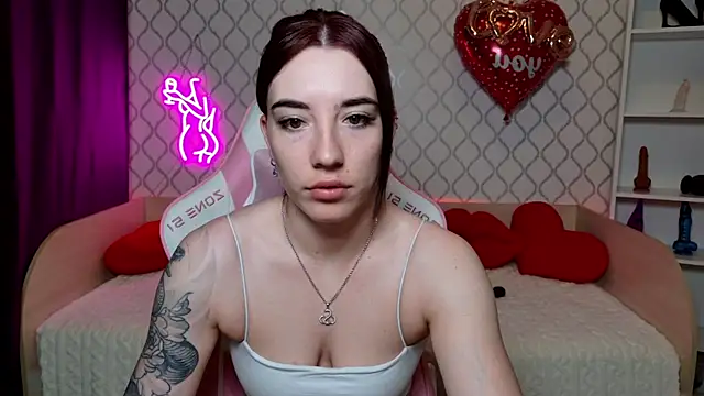 Curious Lily online show from March 16, 2026, 12:49 am