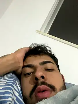 artzin2334 online show from September 26, 2025, 7:45 am