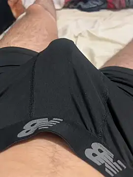 Snapshot of AlbertoRuiz086 chatting on March 14, 2026, 4:23 pm AlbertoRuiz086 online show from March 14, 2026, 4:23 pm