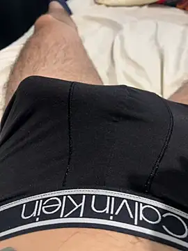 Snapshot of AlbertoRuiz086 chatting on March 18, 2026, 1:58 pm AlbertoRuiz086 online show from March 18, 2026, 1:58 pm