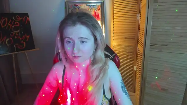 CamillaDreamer online show from April 2, 2026, 4:04 pm