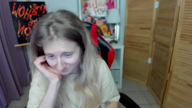 Snapshot of CamillaDreamer chatting on July 14, 2026, 10:59 pm CamillaDreamer online show from July 14, 2026, 10:59 pm