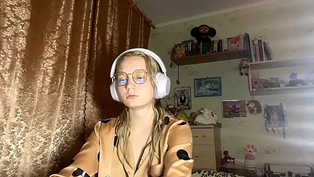 xX Looola Xx online show from October 2, 2025, 7:21 pm