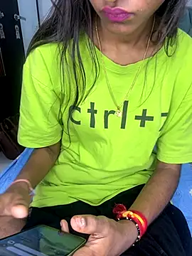 Snapshot of Nencycute1 chatting on October 27, 2025, 6:06 am Nencycute1 online show from October 27, 2025, 6:06 am