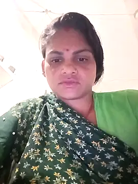 Snapshot of SHMA-77 chatting on October 14, 2025, 3:13 pm SHMA-77 online show from October 14, 2025, 3:13 pm