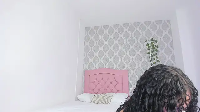 annalise goerts online show from December 18, 2025, 1:06 pm