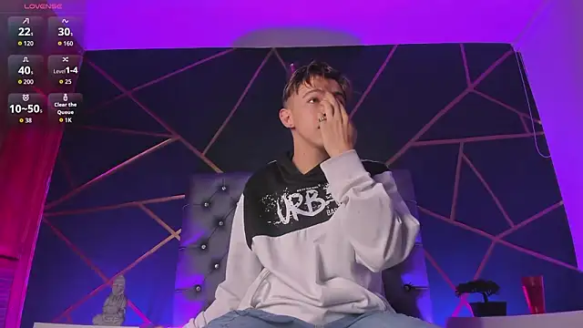 Snapshot of Lian_Miller1_ chatting on February 13, 2026, 12:23 pm Lian Miller1 online show from February 13, 2026, 12:23 pm