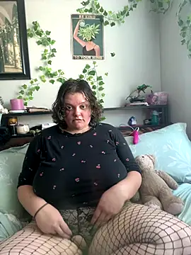 Snapshot of xXJJIvyXx chatting on October 5, 2025, 8:18 pm xXJJIvyXx online show from October 5, 2025, 8:18 pm