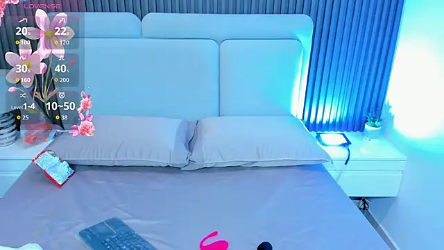 liz  cute online show from November 22, 2025, 11:53 am