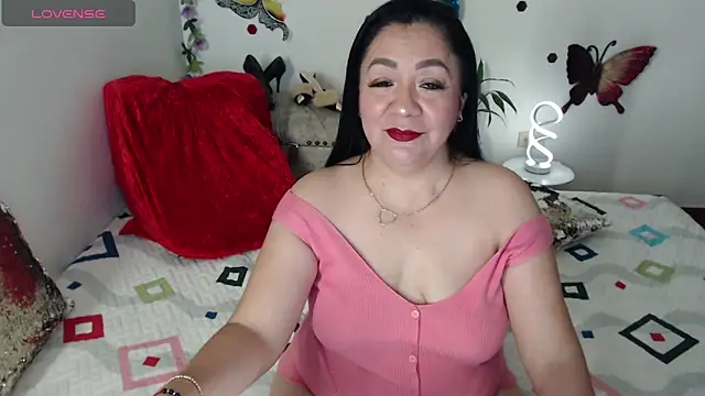 Snapshot of yourhornyjuliettee chatting on April 27, 2026, 9:57 pm yourhornyjuliettee online show from April 27, 2026, 9:57 pm
