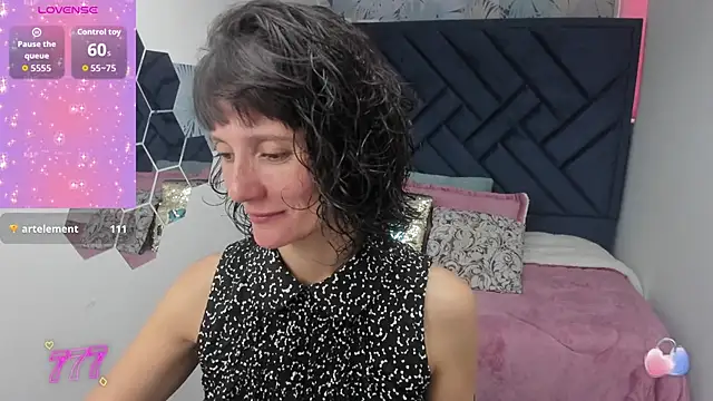 Valery More   online show from April 1, 2026, 1:12 pm