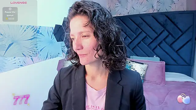 Valery More   online show from May 14, 2026, 1:07 pm