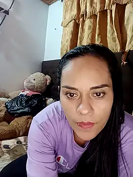 QueenBDSM online show from October 27, 2025, 1:09 am