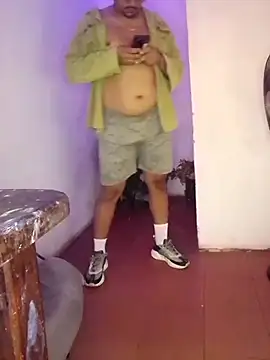 Snapshot of Tequilamaster chatting on December 2, 2025, 1:50 pm Tequilamaster online show from December 2, 2025, 1:50 pm