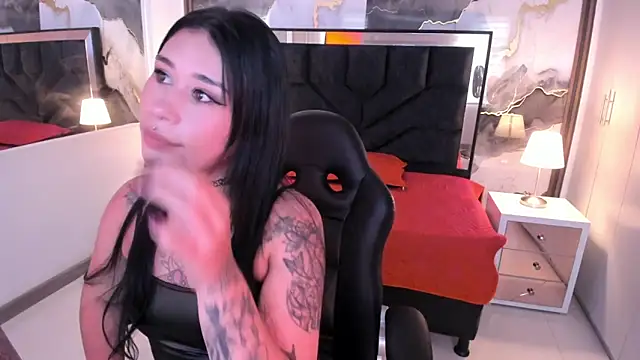 SusanVilla online show from March 28, 2026, 7:46 pm