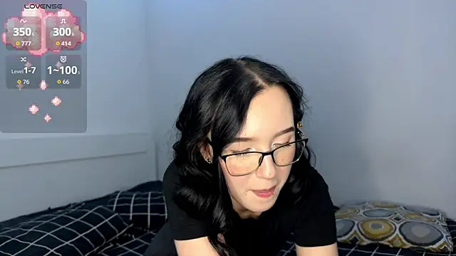 Snapshot of KayaNorth chatting on October 3, 2025, 9:12 pm KayaNorth online show from October 3, 2025, 9:12 pm